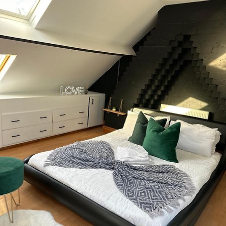 Spacious 4 Bedroom Contractors Friendly Home In Coventry Near Jaguar Land Rover & City Centre Exterior photo